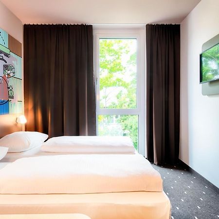 B&B Hotel Stuttgart-Neckarhafen Kültér fotó